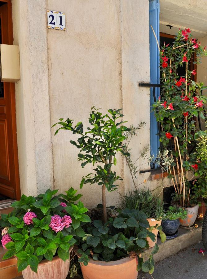 Loft Apartment , La Terrasse Centre Ville D'Arles, Bagian luar foto